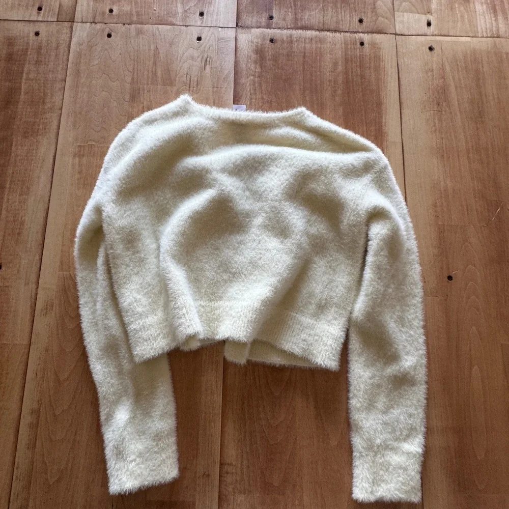 Hanna Andersson Girls Butter Yellow Fuzzy Eyelash Knit Cardigan Sweater‎ Size 10